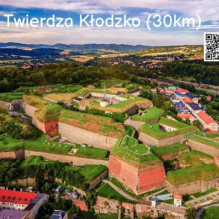 Nowy Bielikowka Z Prywatnym Ogrodzonym Tarasem W Willi Sowiej *